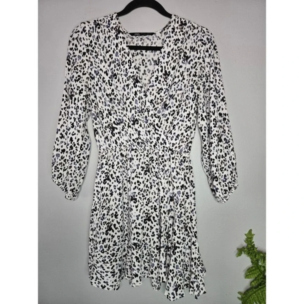Zara Leopard‎ Print Wrap Dress Mini Long Sleeve V Neck Flowy Size Small